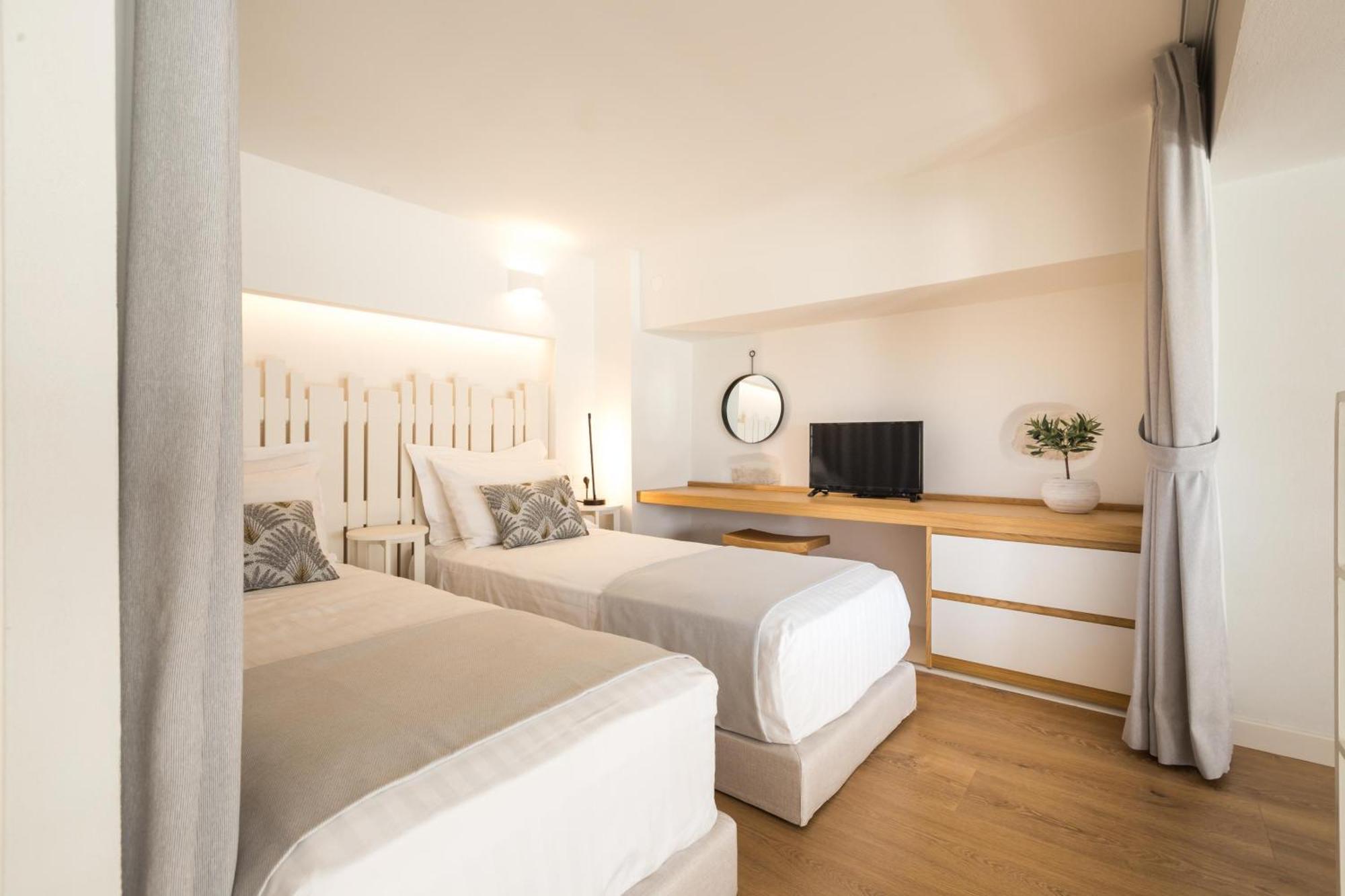 Le Bijou Luxury Upper Suite, roof garden with jacuzzi&unique views! Réthymnon Extérieur photo